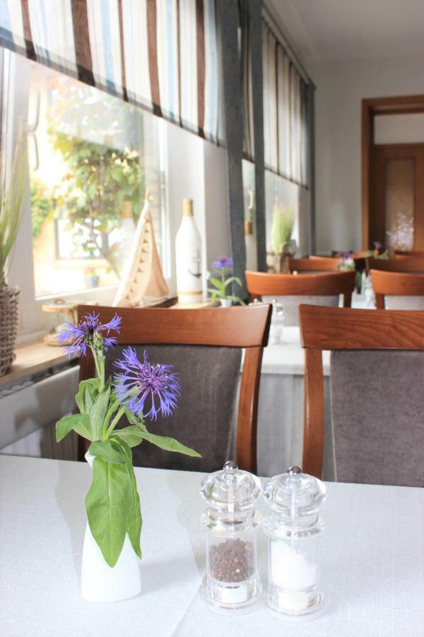 Hotel Gasthuus Spieskamer Hasselberg  ภายนอก รูปภาพ
